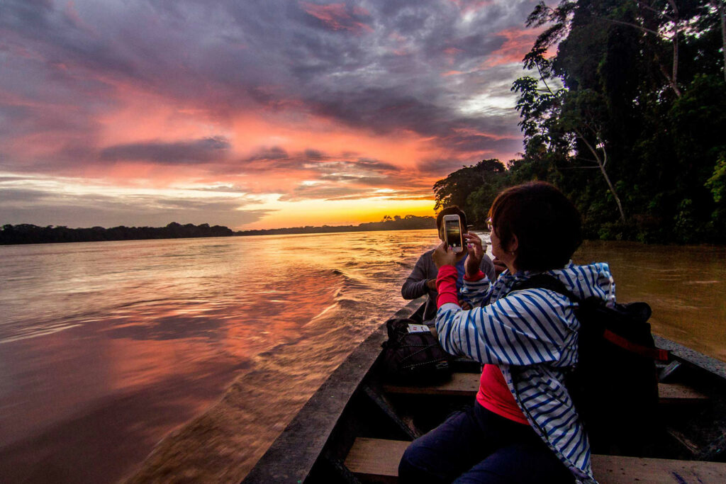 Tour Lago Sandoval